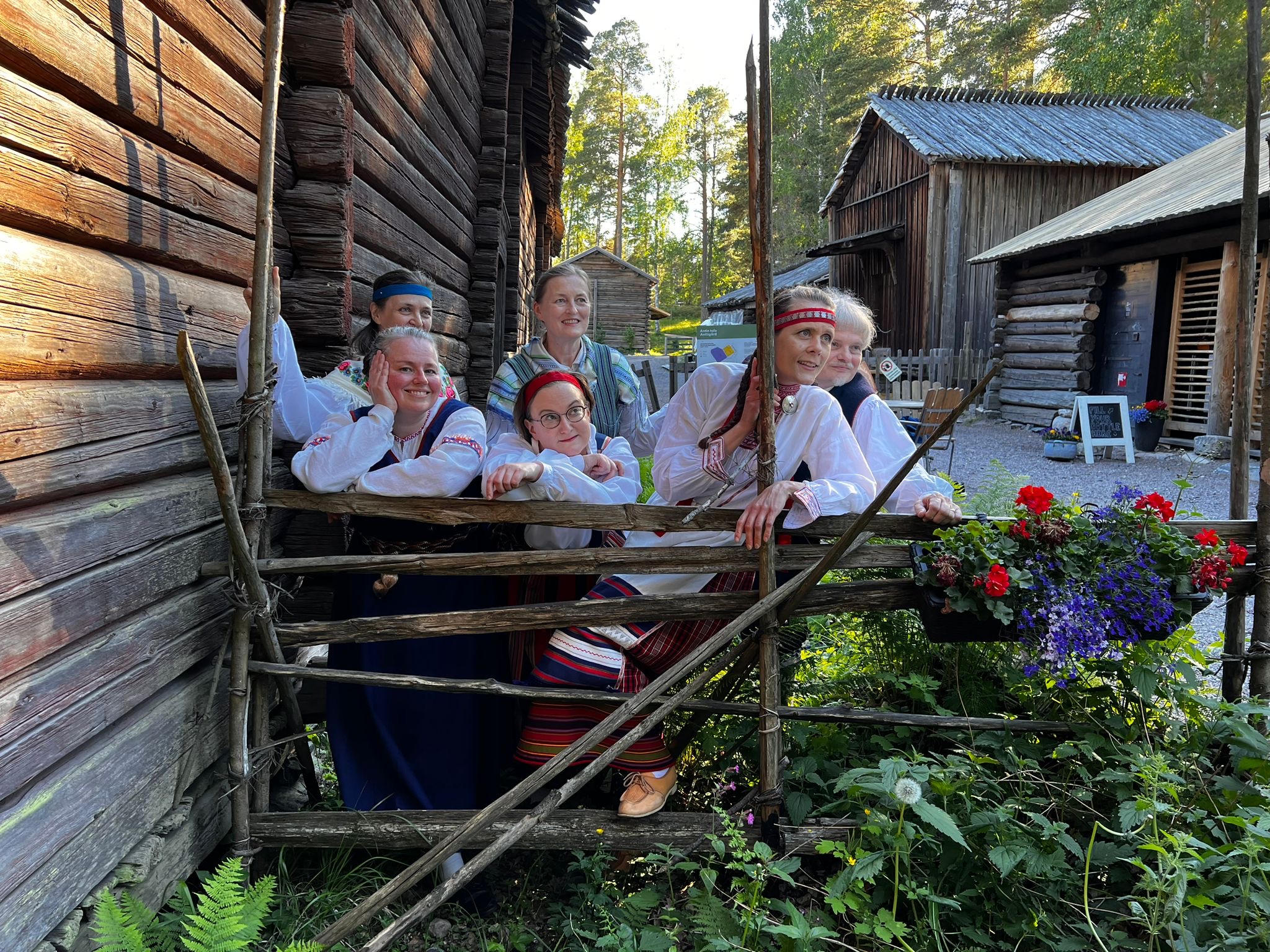 Seurasaaren Kansantanssijat